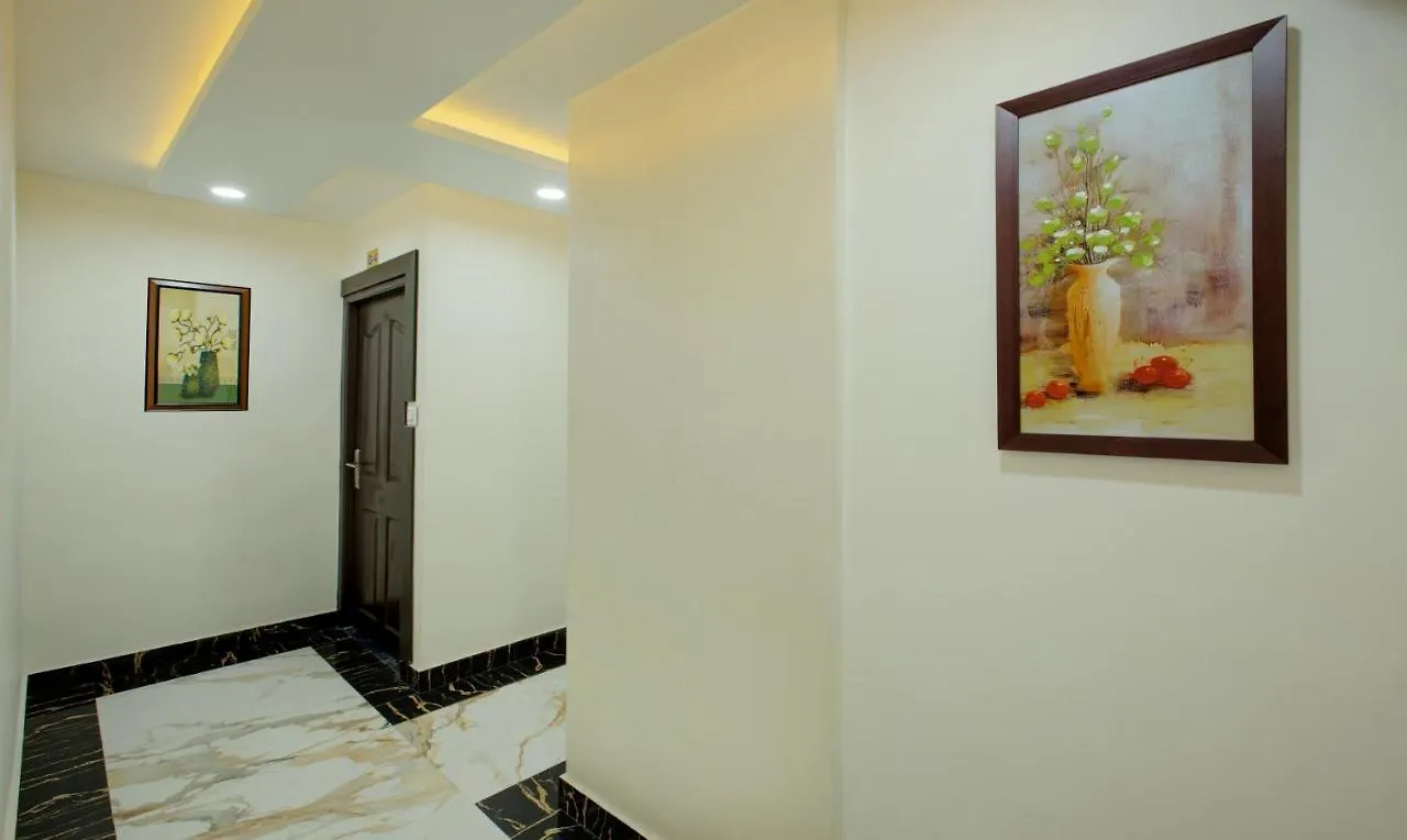 Treebo Love Shore Residency, 290 M From Lakeshore Hospital Kochi 3*,
