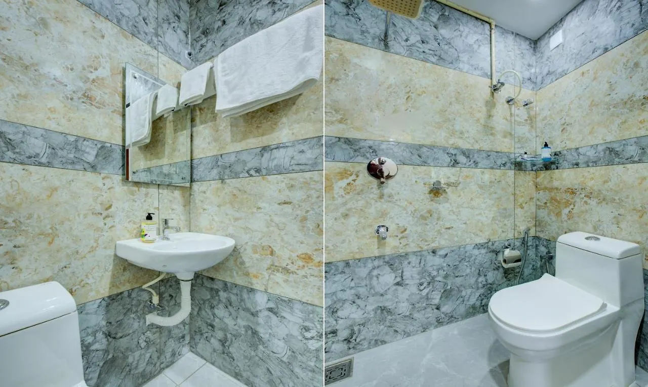Treebo Love Shore Residency, 290 M From Lakeshore Hospital Kochi Hotel
