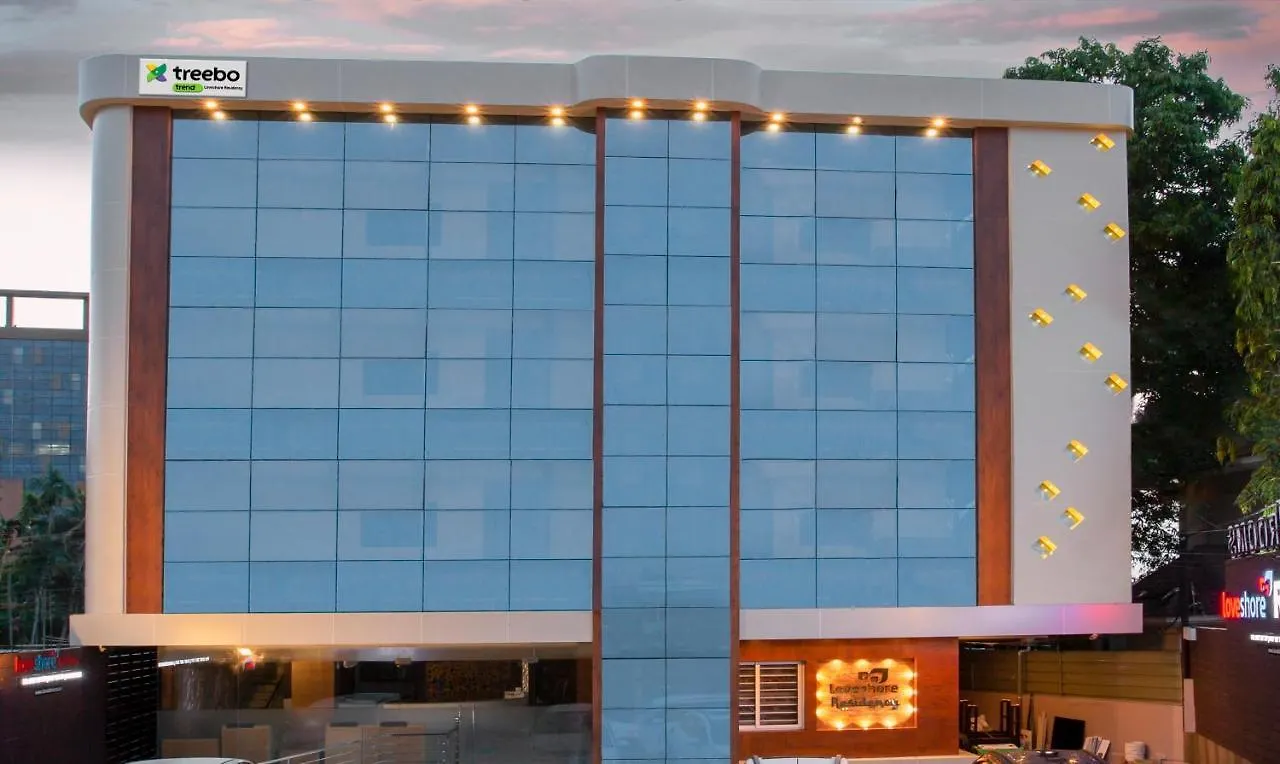 Hotel Treebo Love Shore Residency, 290 M From Lakeshore Hospital Kochi