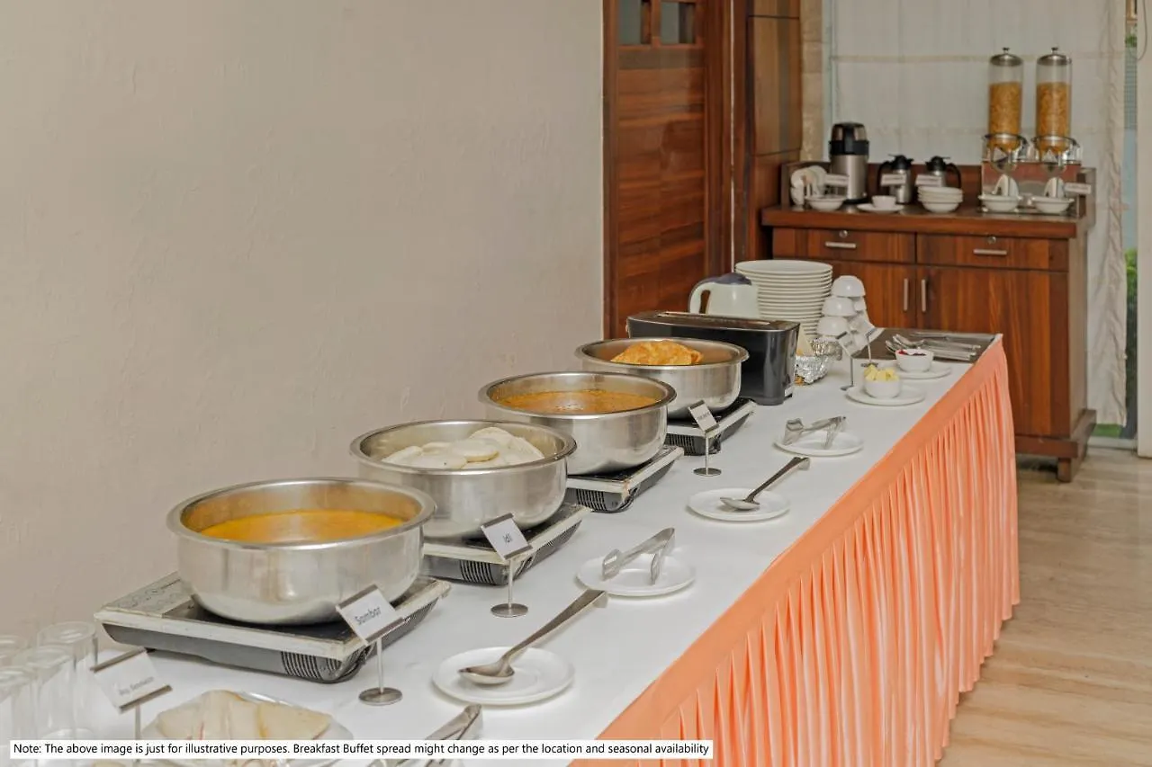 Hotel Treebo Love Shore Residency, 290 M From Lakeshore Hospital Kochi