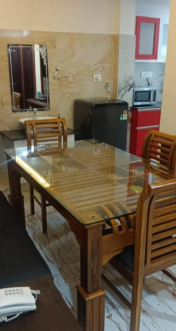 *** Hotel Treebo Love Shore Residency, 290 M From Lakeshore Hospital Kochi India